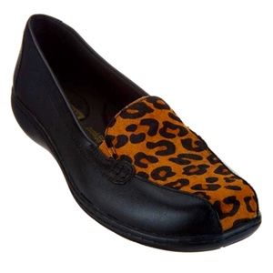 Clarks Bendables Bayou Leather Embossed Loafers